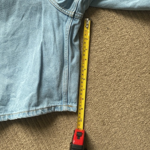 KOTN Antifit Denim Shorts, Light Wash, 31 - Picture 9 of 13